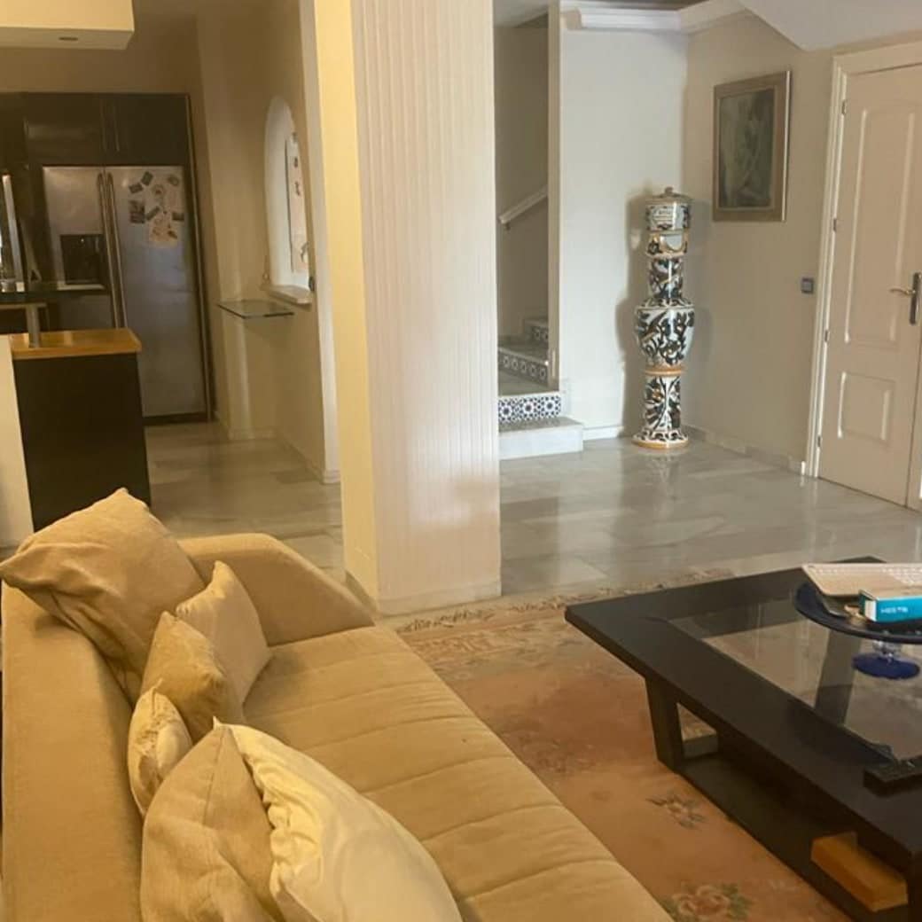 4 slaapkamer Huis te koop in Nueva Andalucia met zwembad garage - € 950.000 (Ref: 10066709)