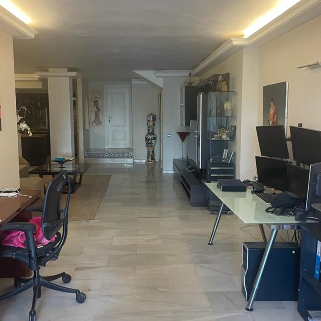 4 slaapkamer Huis te koop in Nueva Andalucia met zwembad garage - € 950.000 (Ref: 10066709)