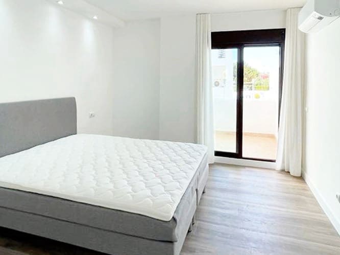 3 soveværelse Lejlighed til salg i Marbella med swimmingpool garage - € 749.000 (Ref: 10066711)