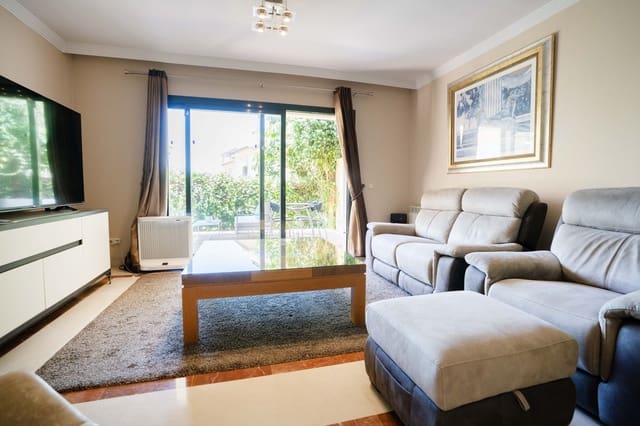 2 slaapkamer Appartement te koop in Marbella met zwembad garage - € 430.000 (Ref: 8934303)