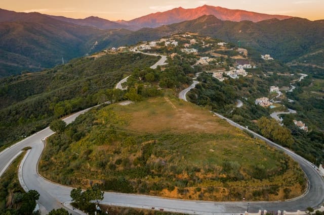 Building Plot for sale in Benahavís - € 4,495,000 (Ref: 9018118)