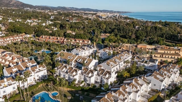 3 slaapkamer Villa te koop in Golden Mile, Marbella met zwembad garage - € 1.495.000 (Ref: 9028302)