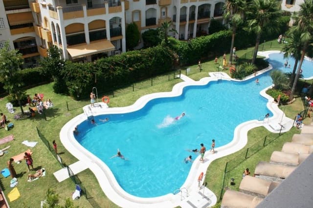 4 soveværelse Penthouse til salg i Golden Mile, Marbella med swimmingpool - € 473.000 (Ref: 9139233)