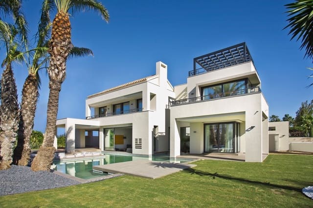 4 soveværelse Villa til salg i Guadalmina Baja, Marbella med swimmingpool garage - € 3.200.000 (Ref: 9139444)