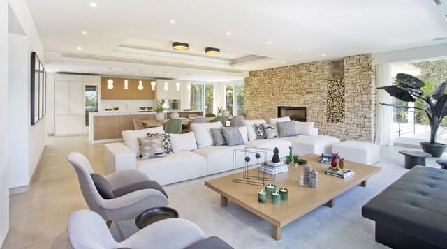 5 bedroom Villa for sale in Marbella with pool garage - € 4,495,000 (Ref: 9139477)