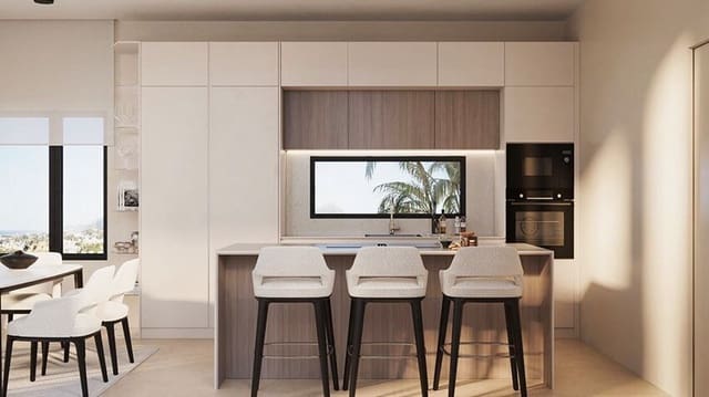 4 Zimmer Villa zu verkaufen in Marbella mit Pool Garage - 980.000 € (Ref: 9140079)