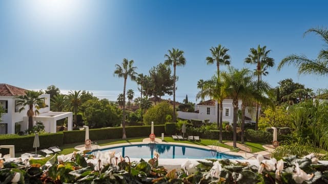 3 sovrum Lägenhet till salu i Golden Mile, Marbella med pool garage - 2 650 000 € (Ref: 9140114)