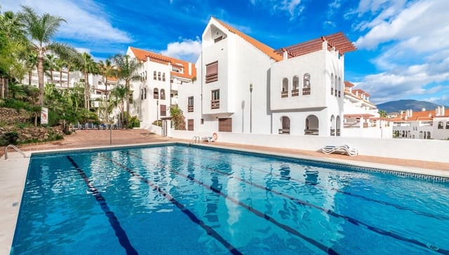 3 sovrum Lägenhet till salu i Nueva Andalucia, Marbella med pool - 620 000 € (Ref: 9140200)