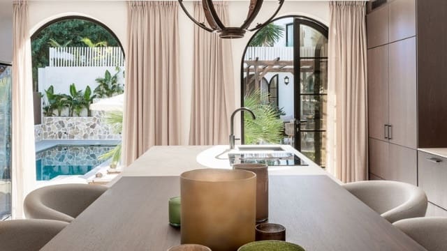 4 Zimmer Villa zu verkaufen in Marbella mit Pool - 1.650.000 € (Ref: 9140334)