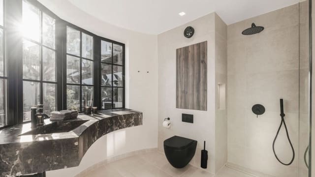 4 Zimmer Villa zu verkaufen in Marbella mit Pool - 1.650.000 € (Ref: 9140334)