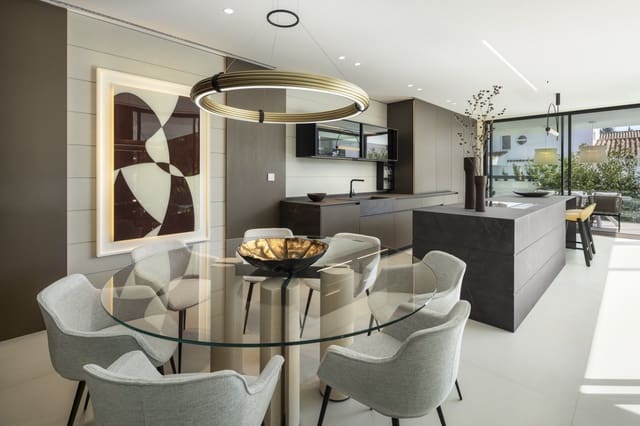 5 Zimmer Villa zu verkaufen in Marbella mit Pool Garage - 4.750.000 € (Ref: 9140373)