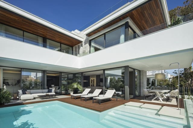 5 Zimmer Villa zu verkaufen in Marbella mit Pool Garage - 4.750.000 € (Ref: 9140373)