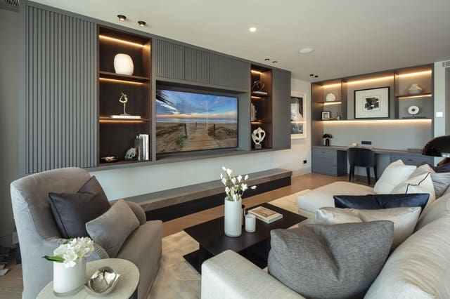 3 soveværelse Penthouse til salg i Golden Mile, Marbella med swimmingpool garage - € 5.995.000 (Ref: 9140452)