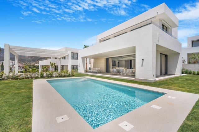 6 Zimmer Villa zu verkaufen in Marbella mit Pool Garage - 2.995.000 € (Ref: 9140529)