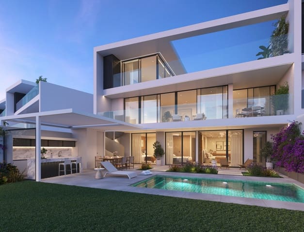 4 slaapkamer Villa te koop in Sotogrande, San Roque met zwembad garage - € 1.650.000 (Ref: 9140610)