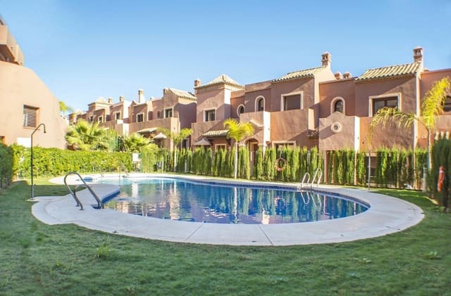 3 Zimmer Villa zu verkaufen in Marbella mit Pool Garage - 530.000 € (Ref: 9140639)