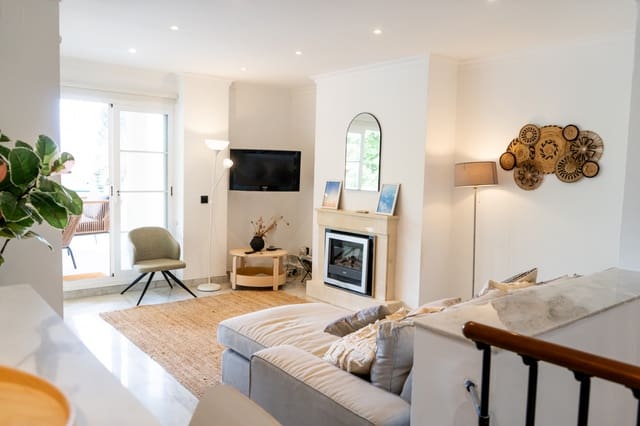 2 Zimmer Apartment zu verkaufen in Nueva Andalucia, Marbella mit Pool Garage - 545.000 € (Ref: 9140719)