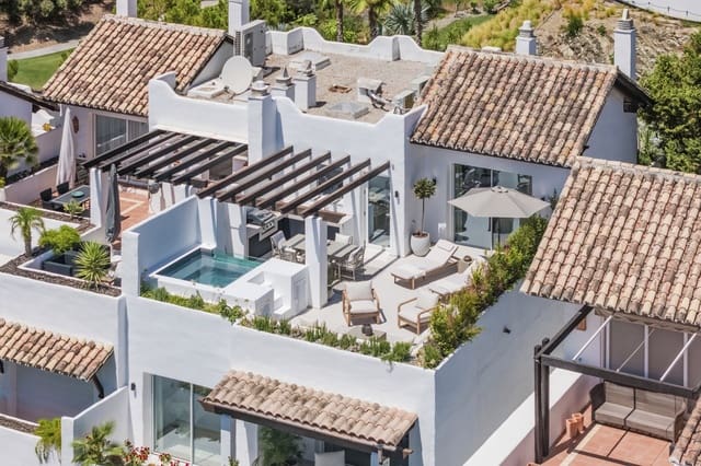 4 chambre Penthouse à vendre à Benahavís avec piscine garage - 1 895 000 € (Ref: 9140727)