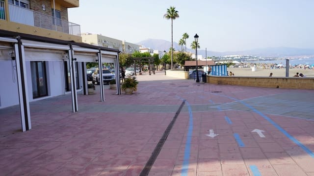 Restaurang/Bar till salu i Manilva - 1 200 000 € (Ref: 9165979)