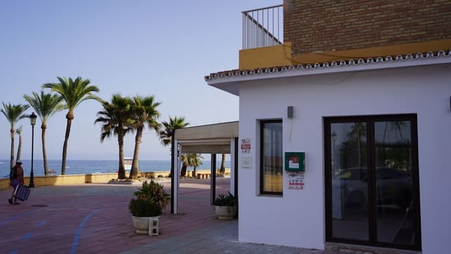 Restaurant/Bar til salg i Manilva - € 1.200.000 (Ref: 9165979)