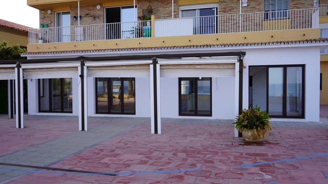 Restaurant/Bar til salg i Manilva - € 1.200.000 (Ref: 9165979)