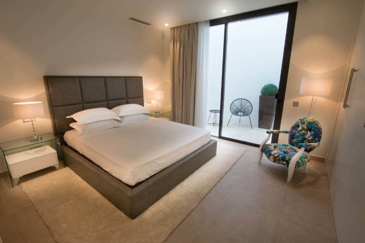 7 sypialnia Willa na sprzedaż w Puerto Banus - 4 950 000 € (Ref: 9404759)