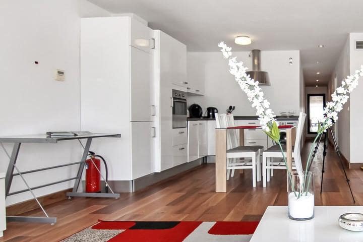 2 quarto Apartamento para venda em Puerto Banus - 440 000 € (Ref: 9404761)