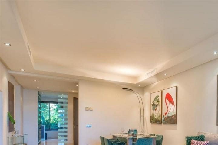 2 soveværelse Lejlighed til salg i Benahavis med swimmingpool garage - € 350.000 (Ref: 9404781)