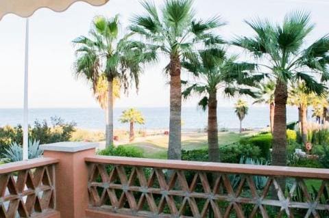 3 soveværelse Byhus til salg i Bahia de Casares med swimmingpool garage - € 699.000 (Ref: 9404782)