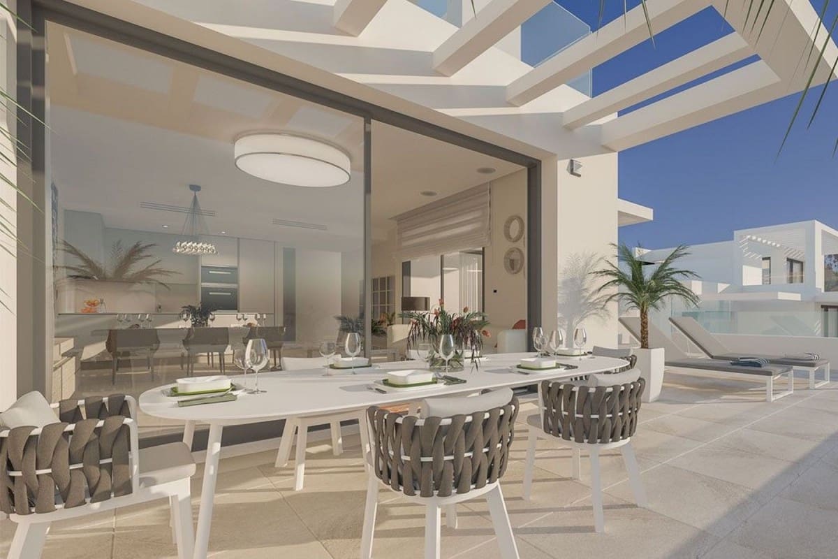 3 soverom Penthouse til salgs i El Paraiso med svømmebasseng garasje - € 715 000 (Ref: 9404804)