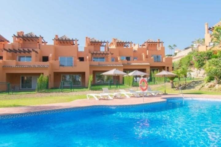 3 chambre Maison de Ville à vendre à Marbella avec piscine - 340 000 € (Ref: 9404811)