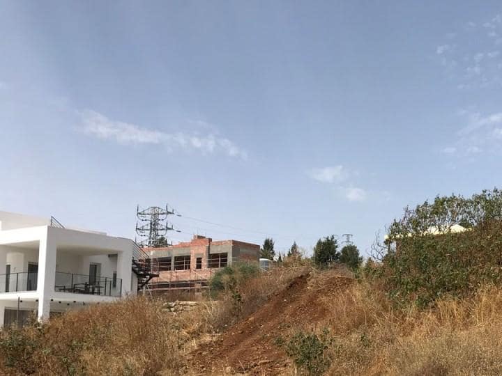 Tomt till salu i Benahavis - 700 000 € (Ref: 9404828)