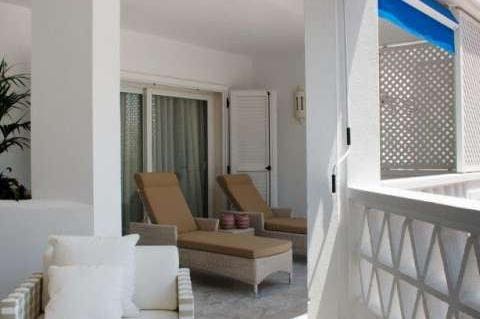 3 sovrum Lägenhet till salu i Puerto Banus med pool garage - 1 375 000 € (Ref: 9404836)