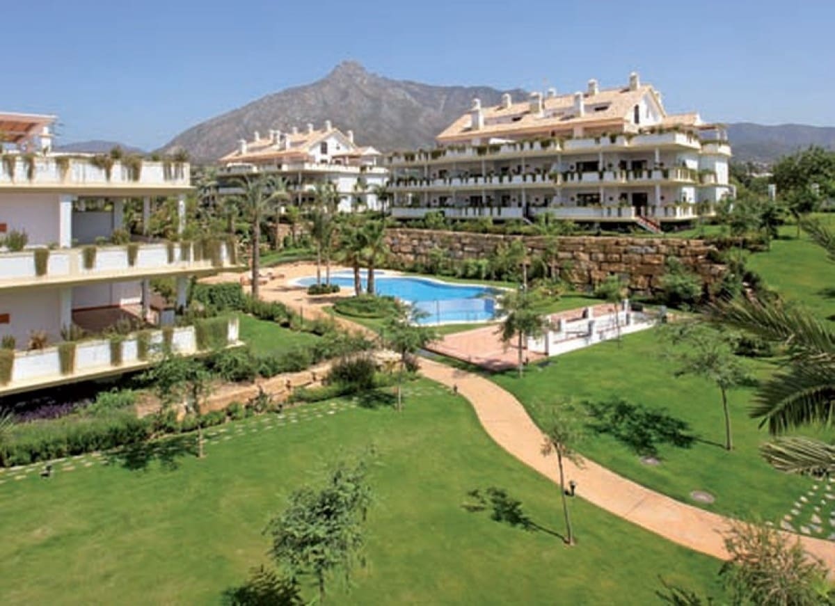 4 bedroom Apartment for sale in Golden Mile with pool garage - € 1,550,000 (Ref: 9404902)