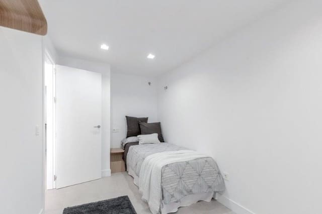 4 quarto Apartamento para venda em Marbella com piscina - 450 000 € (Ref: 9404912)