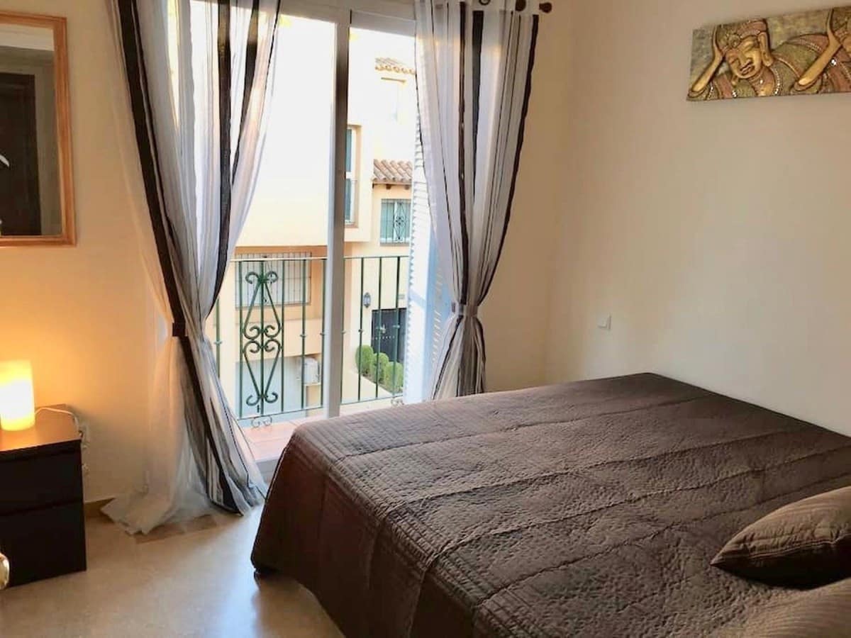 3 quarto Casa em Banda para venda em Marbella com piscina - 315 000 € (Ref: 9404918)