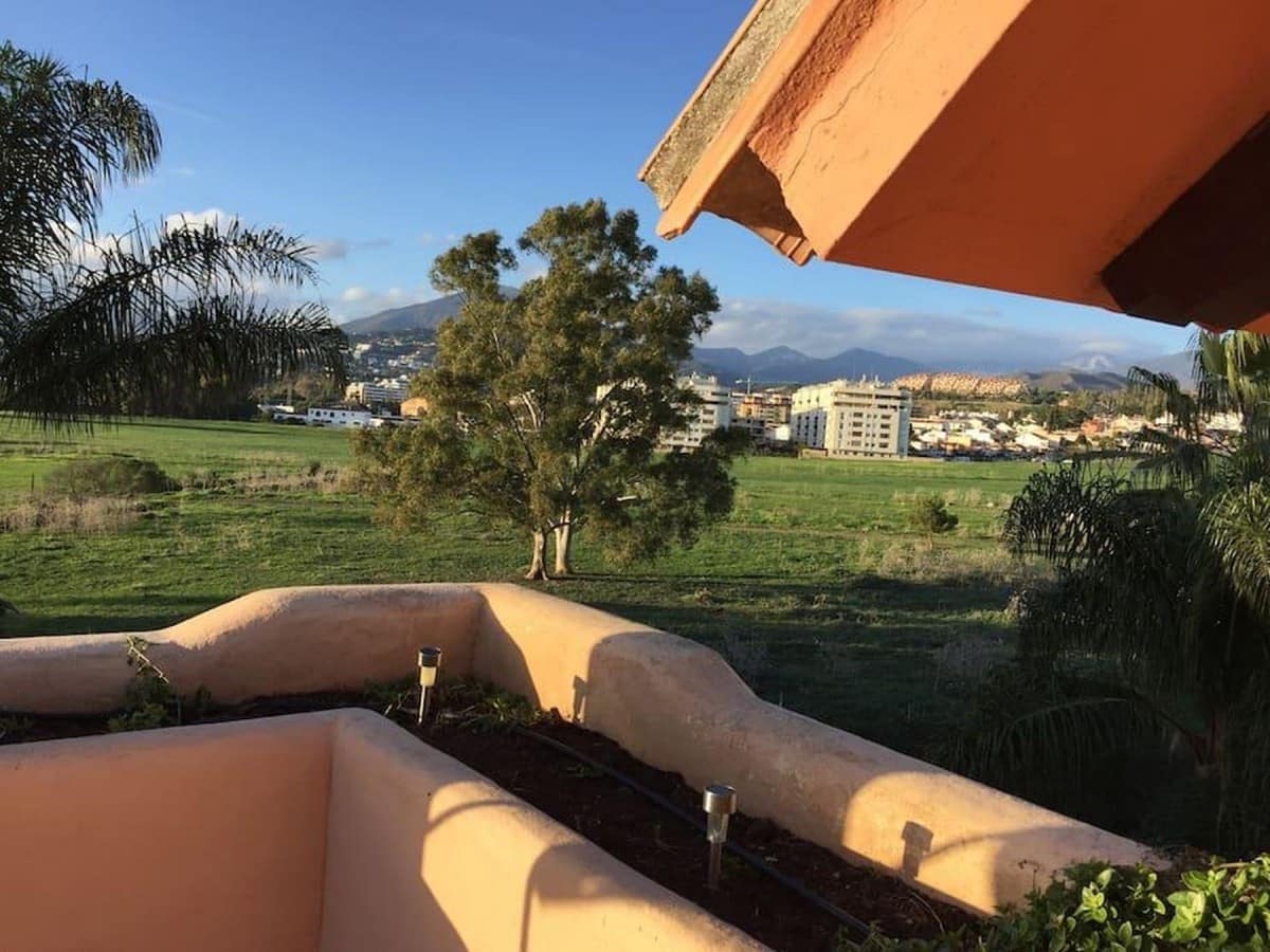 3 quarto Casa em Banda para venda em Marbella com piscina - 315 000 € (Ref: 9404918)