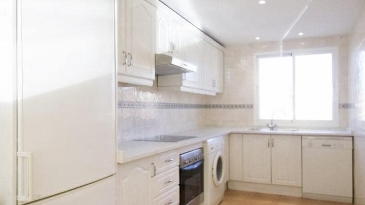 4 camera da letto Casa in vendita in Marbella con piscina garage - 395.000 € (Rif: 9404935)