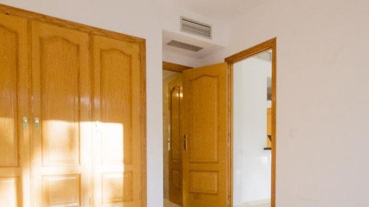 4 camera da letto Casa in vendita in Marbella con piscina garage - 395.000 € (Rif: 9404935)