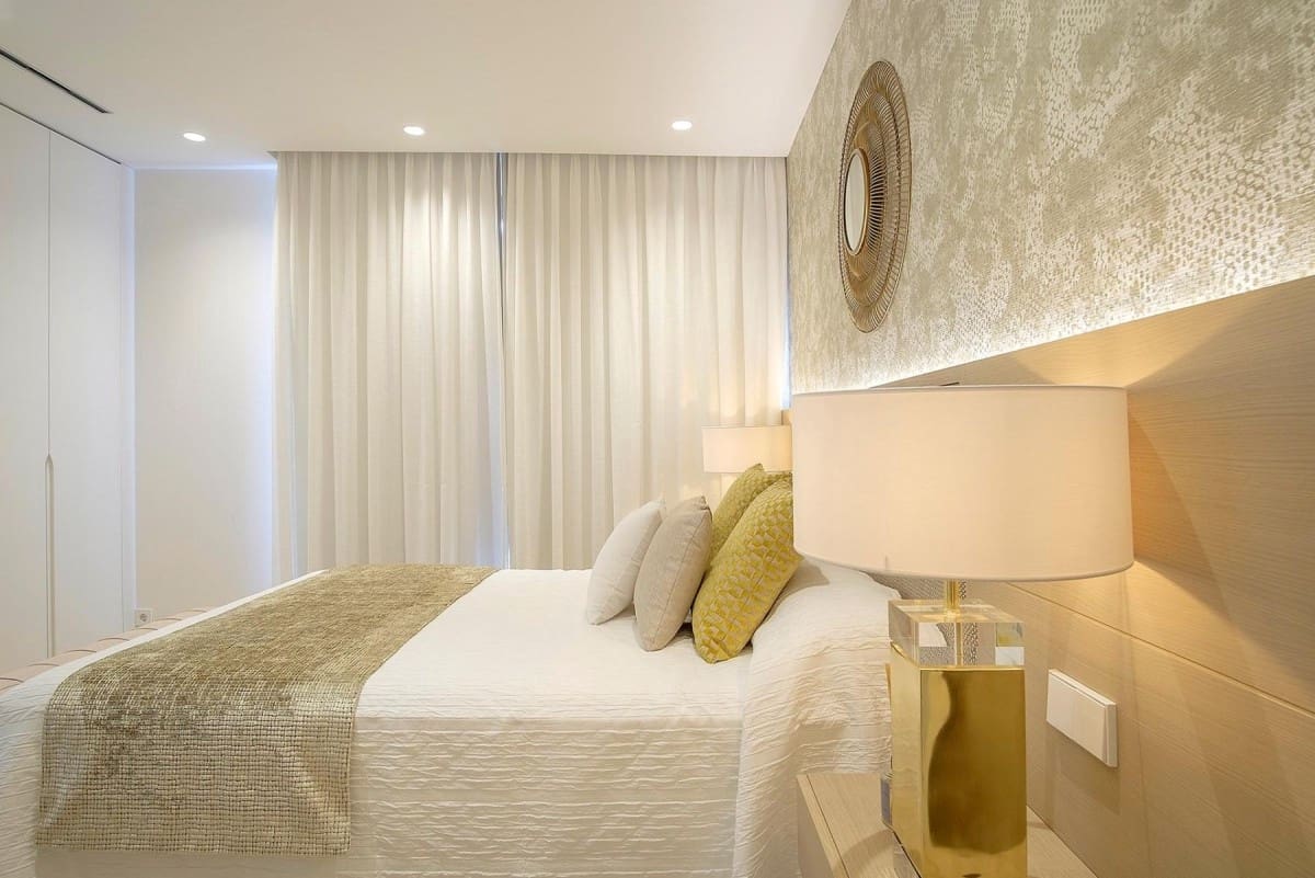 3 soveværelse Penthouse til salg i Estepona med swimmingpool garage - € 2.290.000 (Ref: 9404969)