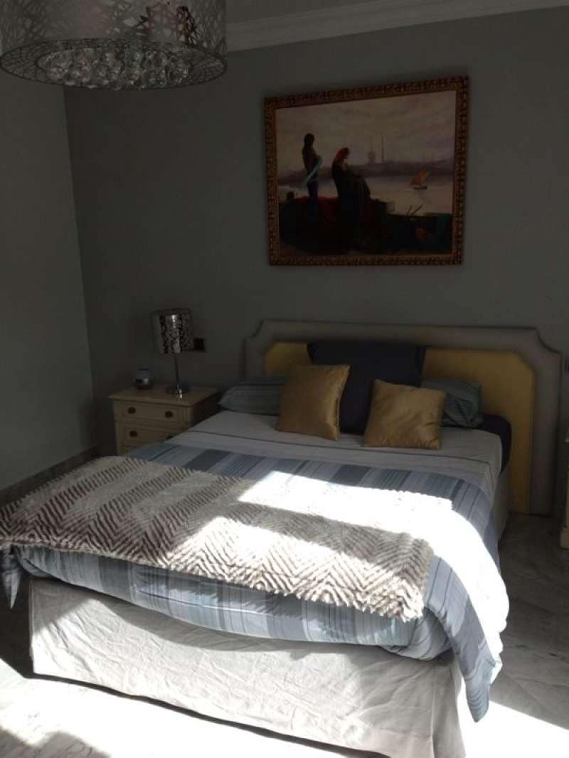 3 sypialnia Apartament na sprzedaż w Puerto Banus z basenem - 1 200 000 € (Ref: 9404974)