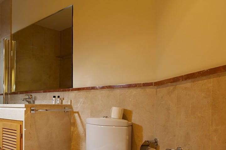 4 sypialnia Apartament na sprzedaż w Puerto Banus z basenem garażem - 1 163 500 € (Ref: 9405001)