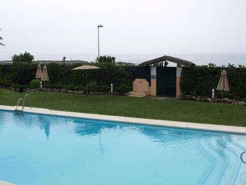 2 soverom Leilighet til salgs i Puerto Banus med svømmebasseng garasje - € 1 200 000 (Ref: 9405013)