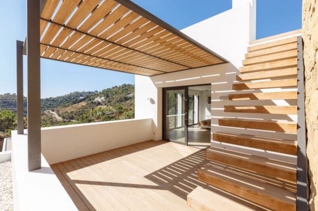 5 quarto Moradia para venda em Benahavís com piscina garagem - 2 795 000 € (Ref: 9405015)