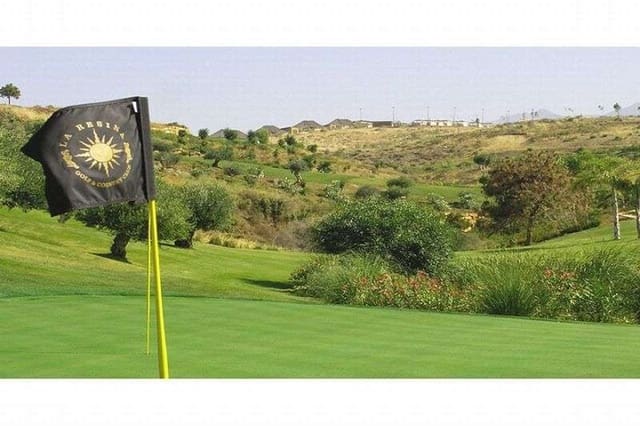 3 quarto Moradia para venda em Marbella com piscina garagem - 750 000 € (Ref: 9405019)