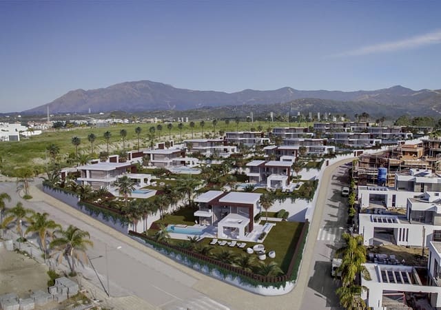 4 soverom Villa til salgs i Estepona med svømmebasseng garasje - € 1 075 000 (Ref: 9405021)