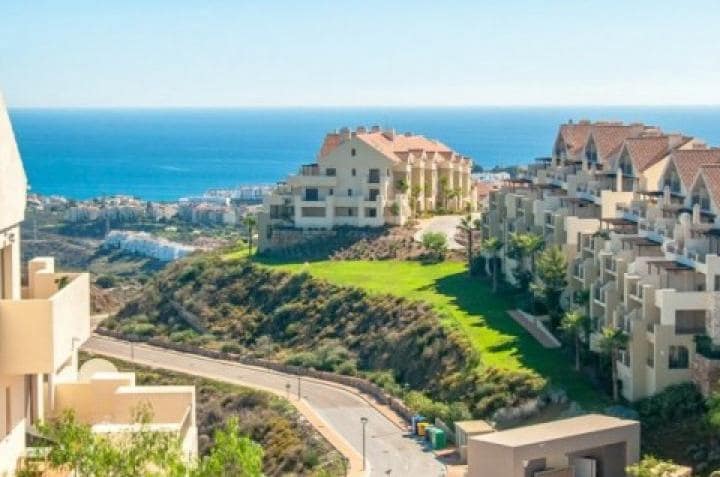 2 soverom Penthouse til salgs i La Cala de Mijas med svømmebasseng garasje - € 305 000 (Ref: 9405032)