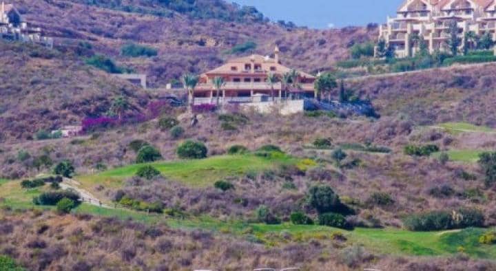 2 soverom Penthouse til salgs i La Cala de Mijas med svømmebasseng garasje - € 305 000 (Ref: 9405032)