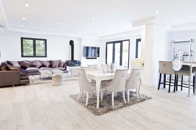 7 chambre Villa/Maison à vendre à San Pedro de Alcantara, Marbella avec piscine - 1 395 000 € (Ref: 9405046)