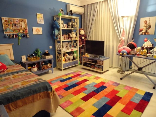 4 quarto Moradia para venda em Estepona com piscina garagem - 2 750 000 € (Ref: 9405069)